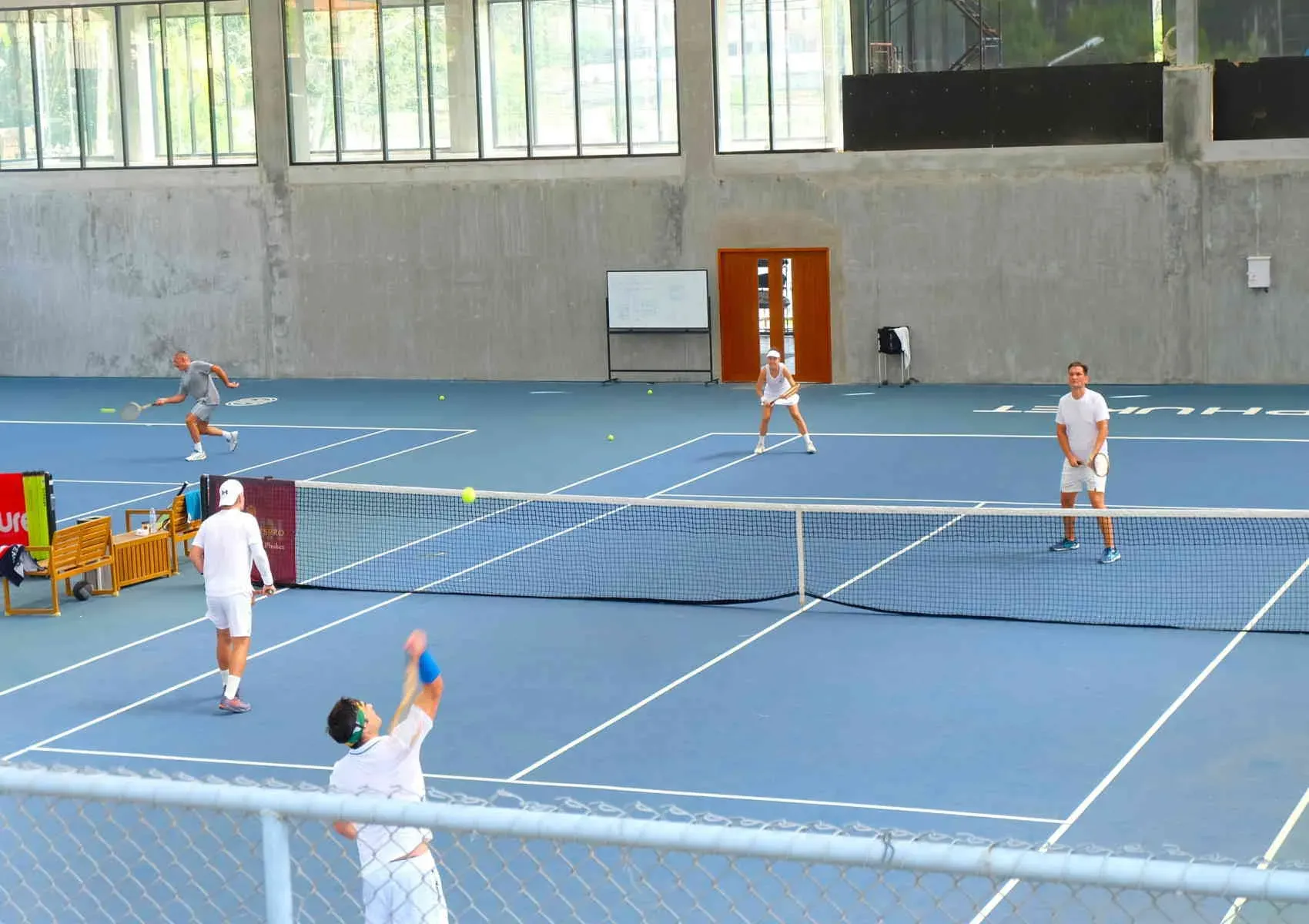 Tennis courts at KAHLI Phuket, the campus where Live More Clinic is located